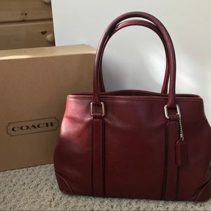 [VINTAGE] COACH — Burgundy/Red Leather Satchel